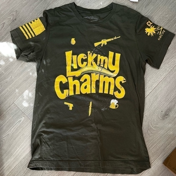Other - Lucky charms grunt style tee size M